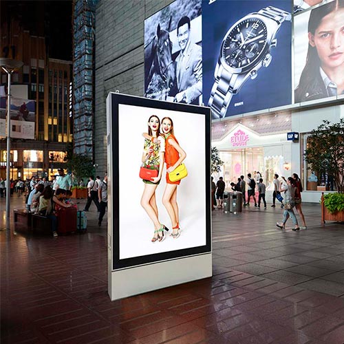Outdoor-LED-Poster
